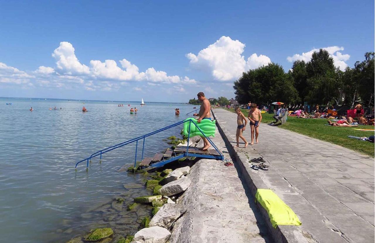 Holiday Home In Siofok - Balaton 42696 Экстерьер фото